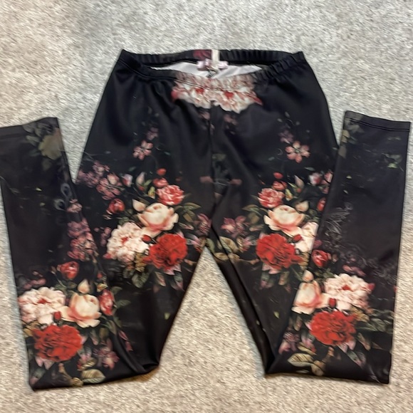 Romeo and Juliet Couture Floral Rose Leggings, sz M - Picture 4 of 12
